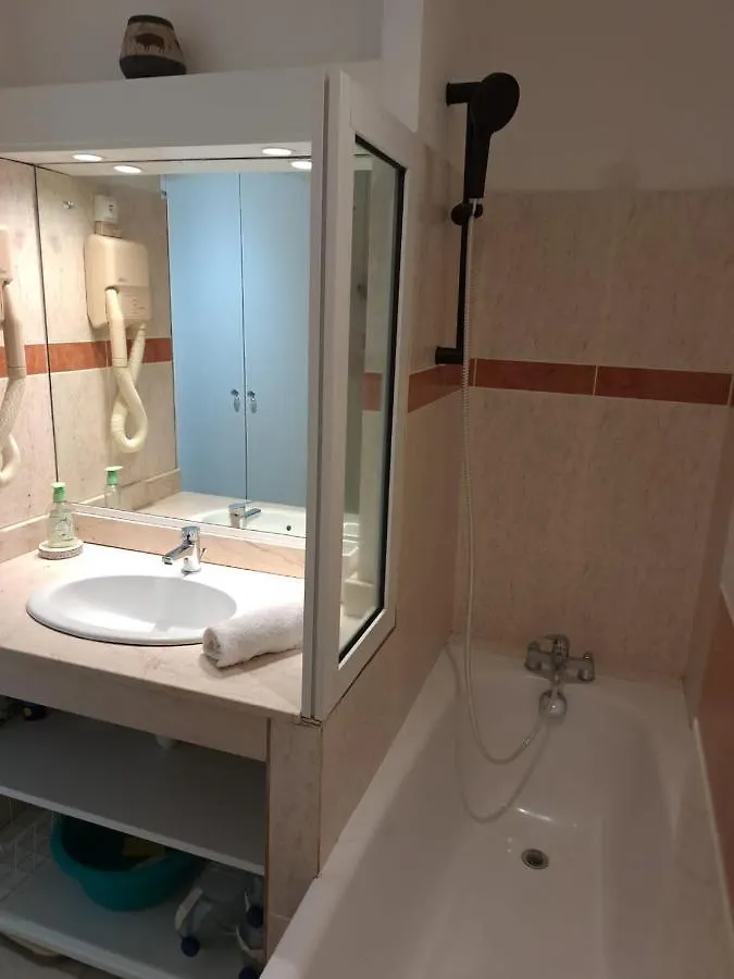 Studio Economique Les Pieds Dans L'Eau Apartment Le Gosier