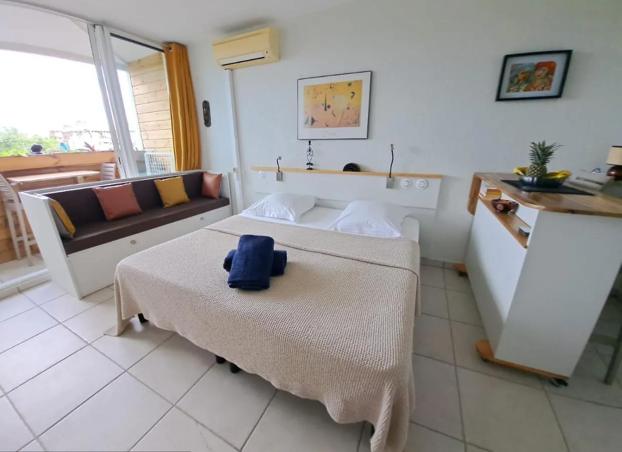 Studio Economique Les Pieds Dans L'Eau Apartment Le Gosier